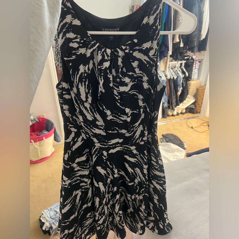 Express Black & White Abstract Print Fit & Flare Dress